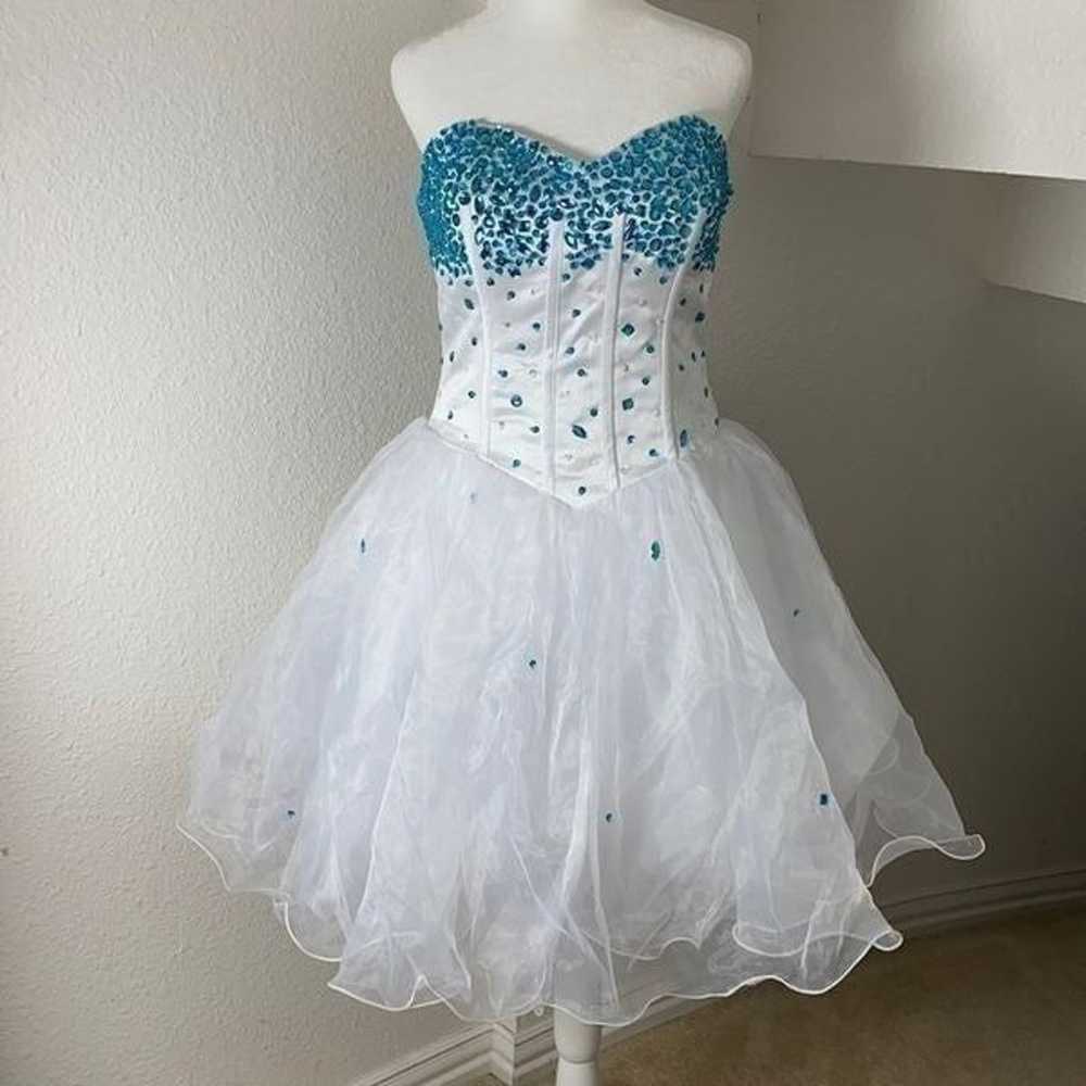 Women’s White with Blue Beading Short Prom Party … - image 1