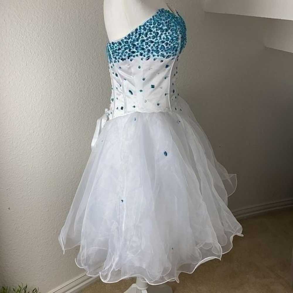 Women’s White with Blue Beading Short Prom Party … - image 5