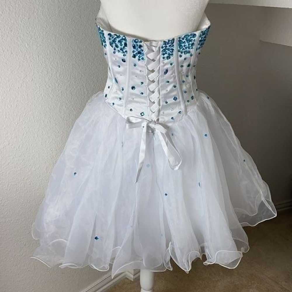 Women’s White with Blue Beading Short Prom Party … - image 6