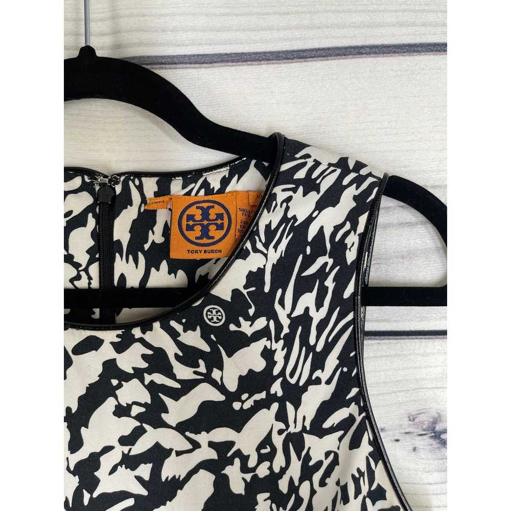 Tory Burch Black White Floral Sleeveless Abstract… - image 4