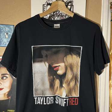 Band Tees × Streetwear × Vintage Taylor Swift Red… - image 1