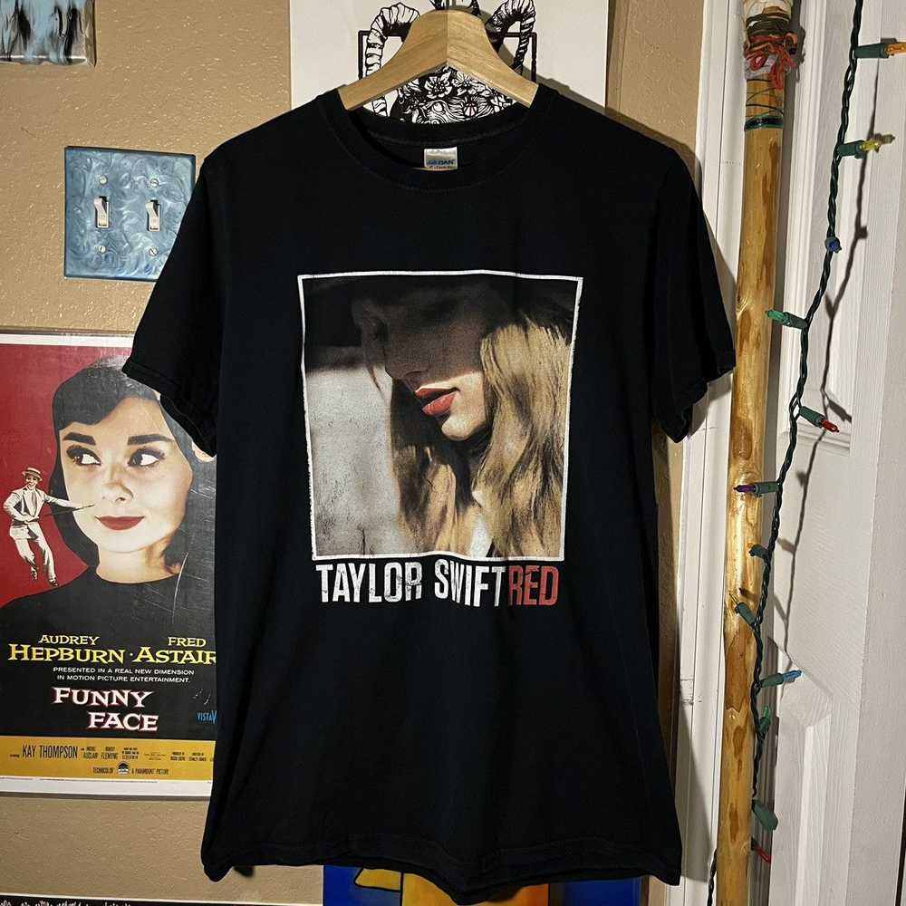 Band Tees × Streetwear × Vintage Taylor Swift Red… - image 2