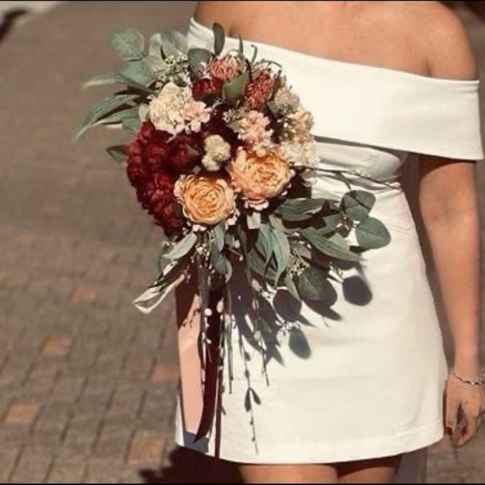 Wedding dress & bouquet - image 1