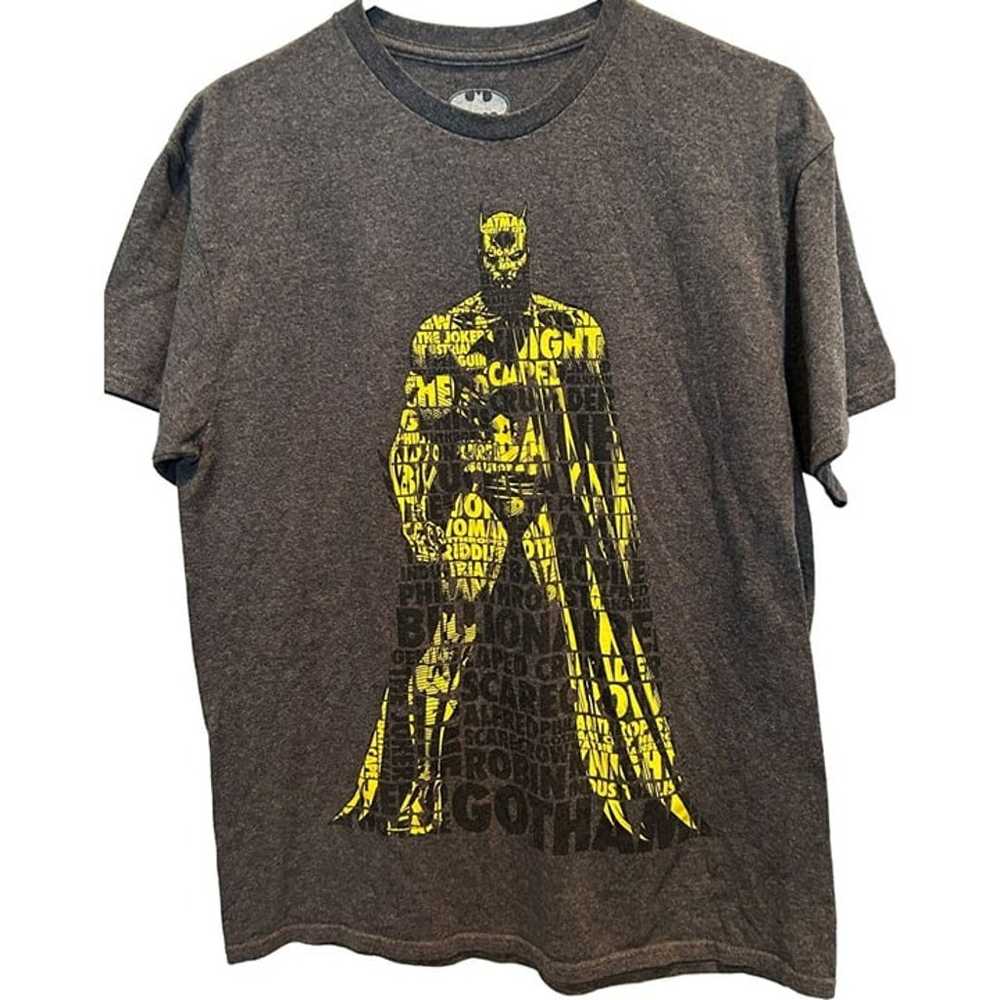 Batman T-Shirt Medium, Gray with Yellow Graphics,… - image 1