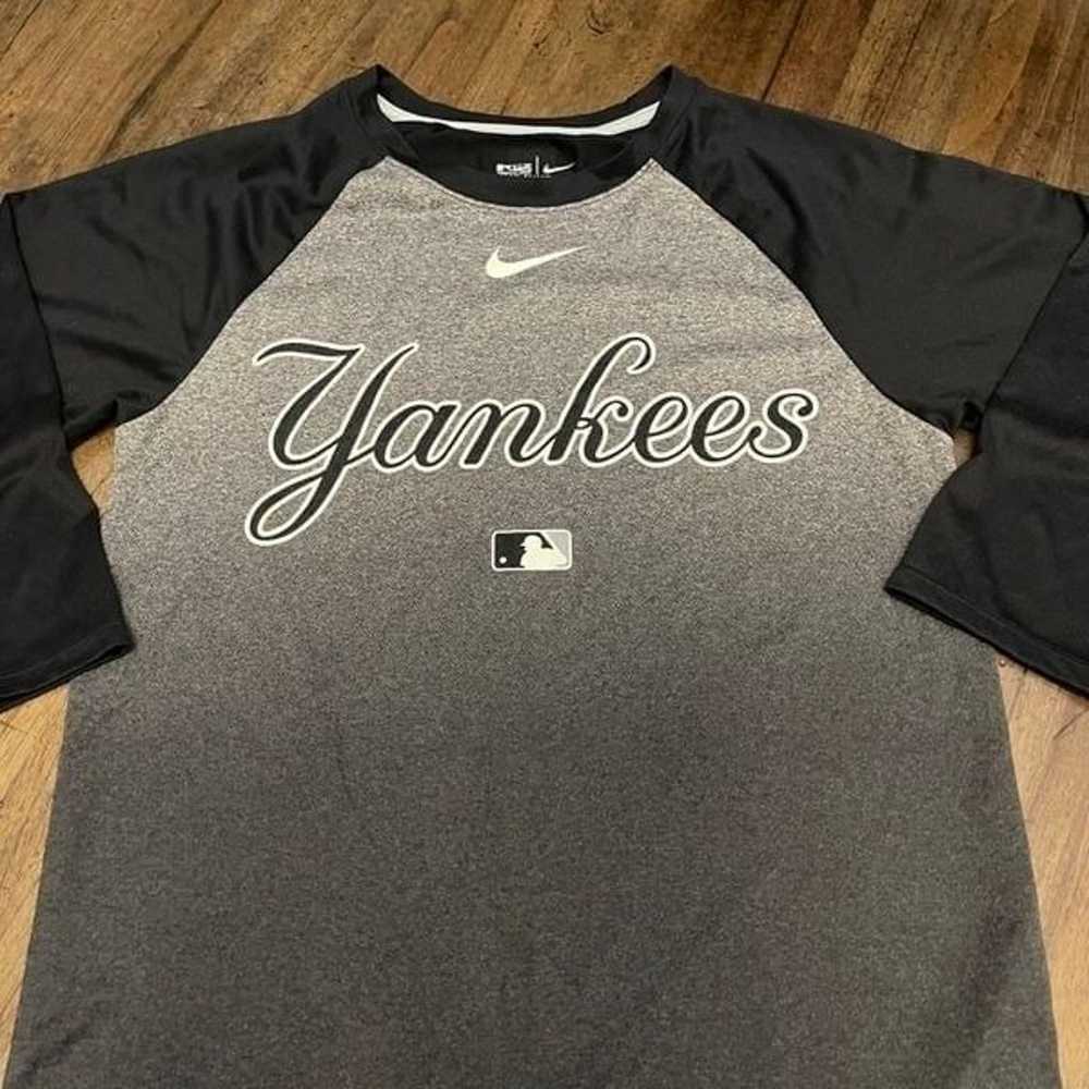 Nike MLB New York Yankees 3/4 Sleeve Tee - image 5
