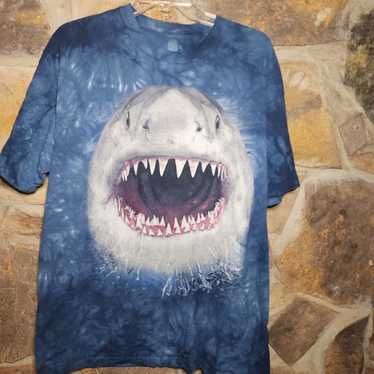 The mountain blue shark T-Shirt