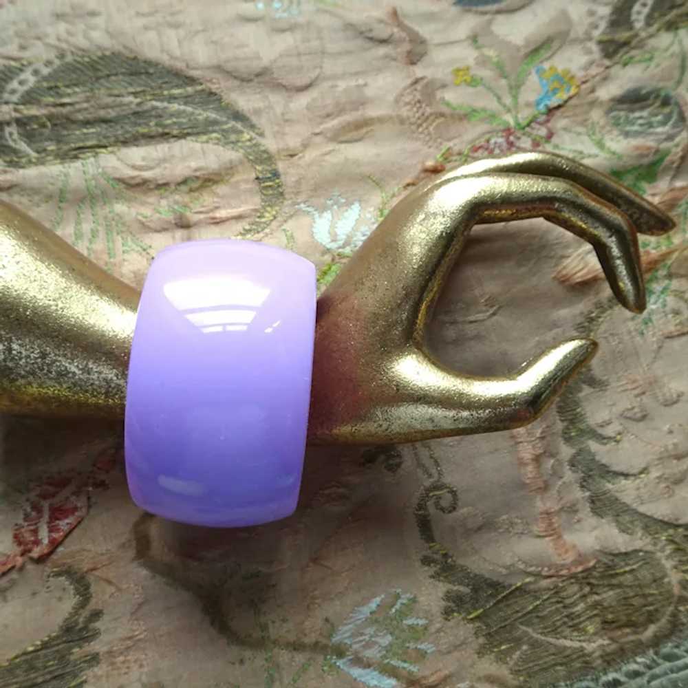 LOVELY Vintage Bangle Bracelet,Lilac Purple Color… - image 3