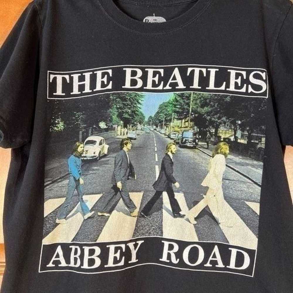The Beatles Abbey Road 2015 Apple Inc T-shirt Siz… - image 2