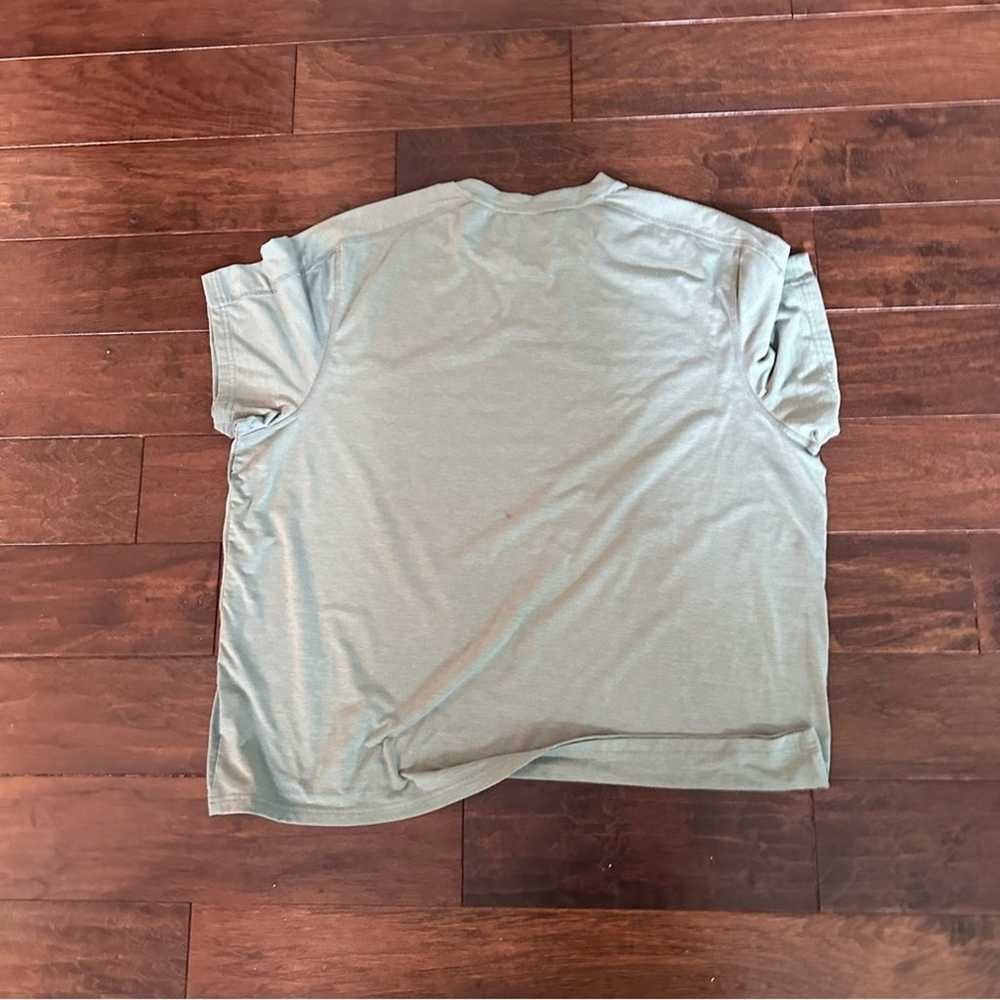 LL Bean  Lot of 2 T Shirt Short Sleeve Stretch Te… - image 11