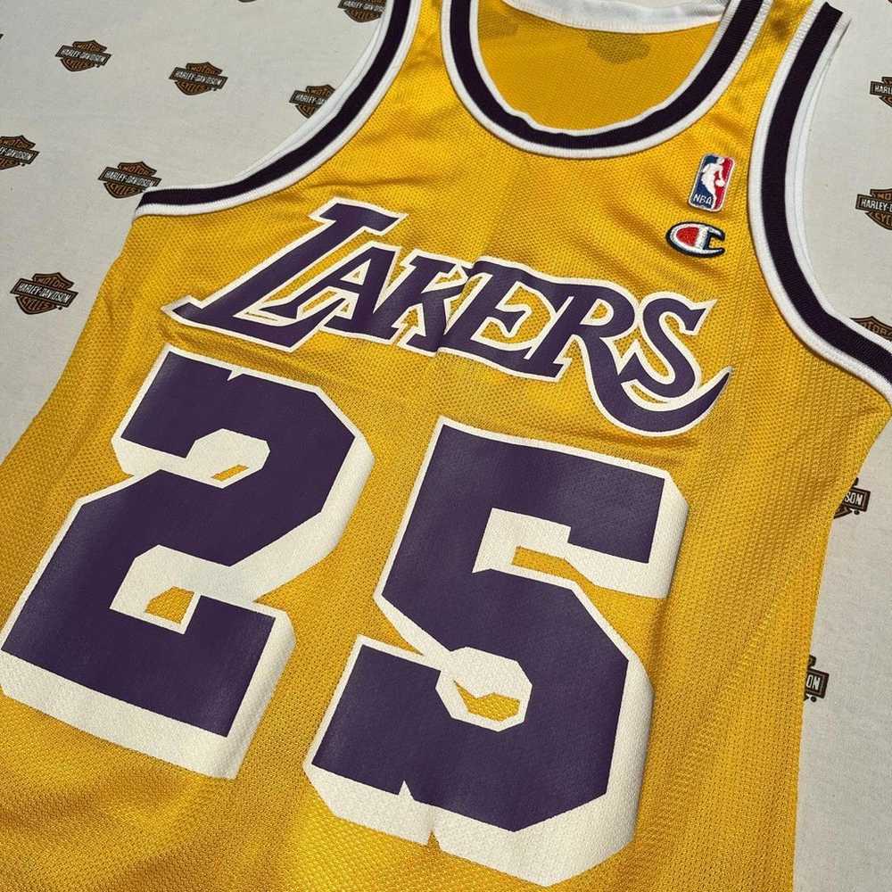 Insane Vintage 90s Los Angeles Lakers Jersey! - image 5