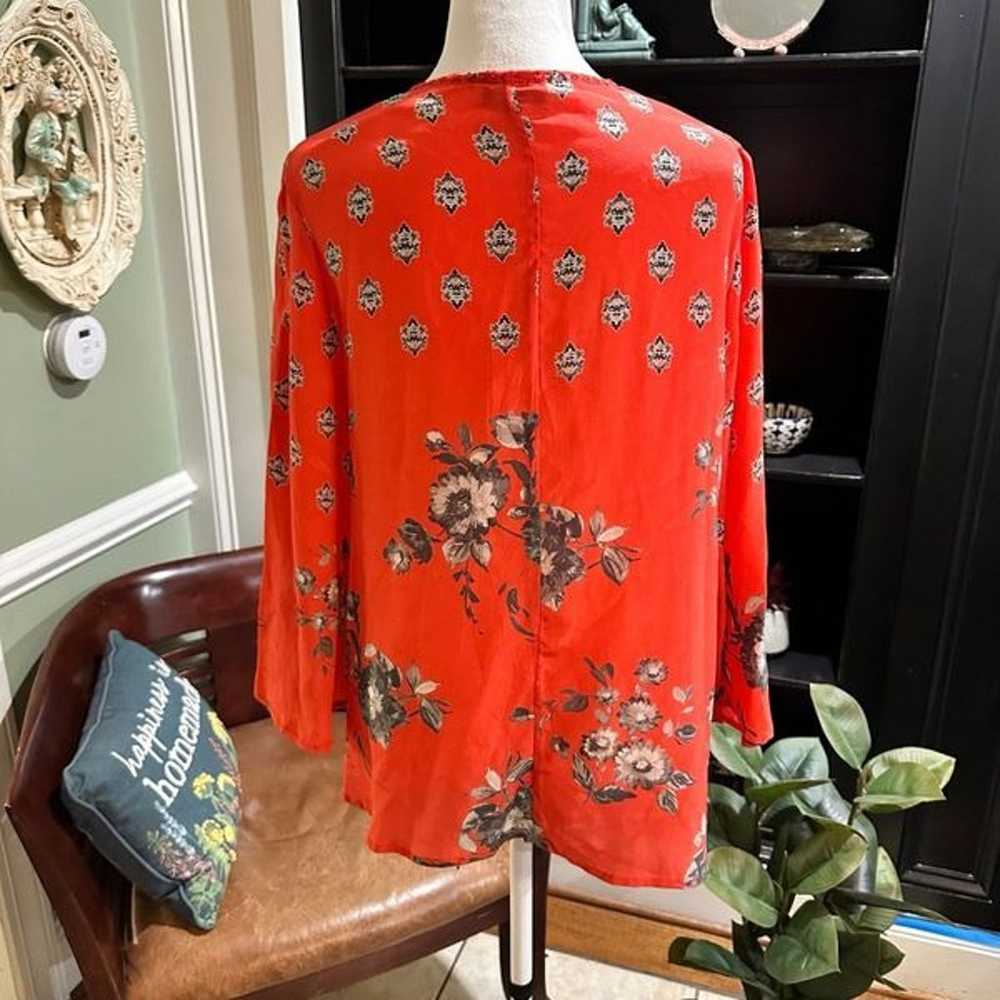 Tolani Red Floral Silk Blouse Size Small - image 8