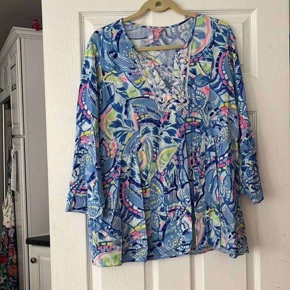 Lilly Pulitzer Lyndsea Tunic Top Blue Peri Size M… - image 1