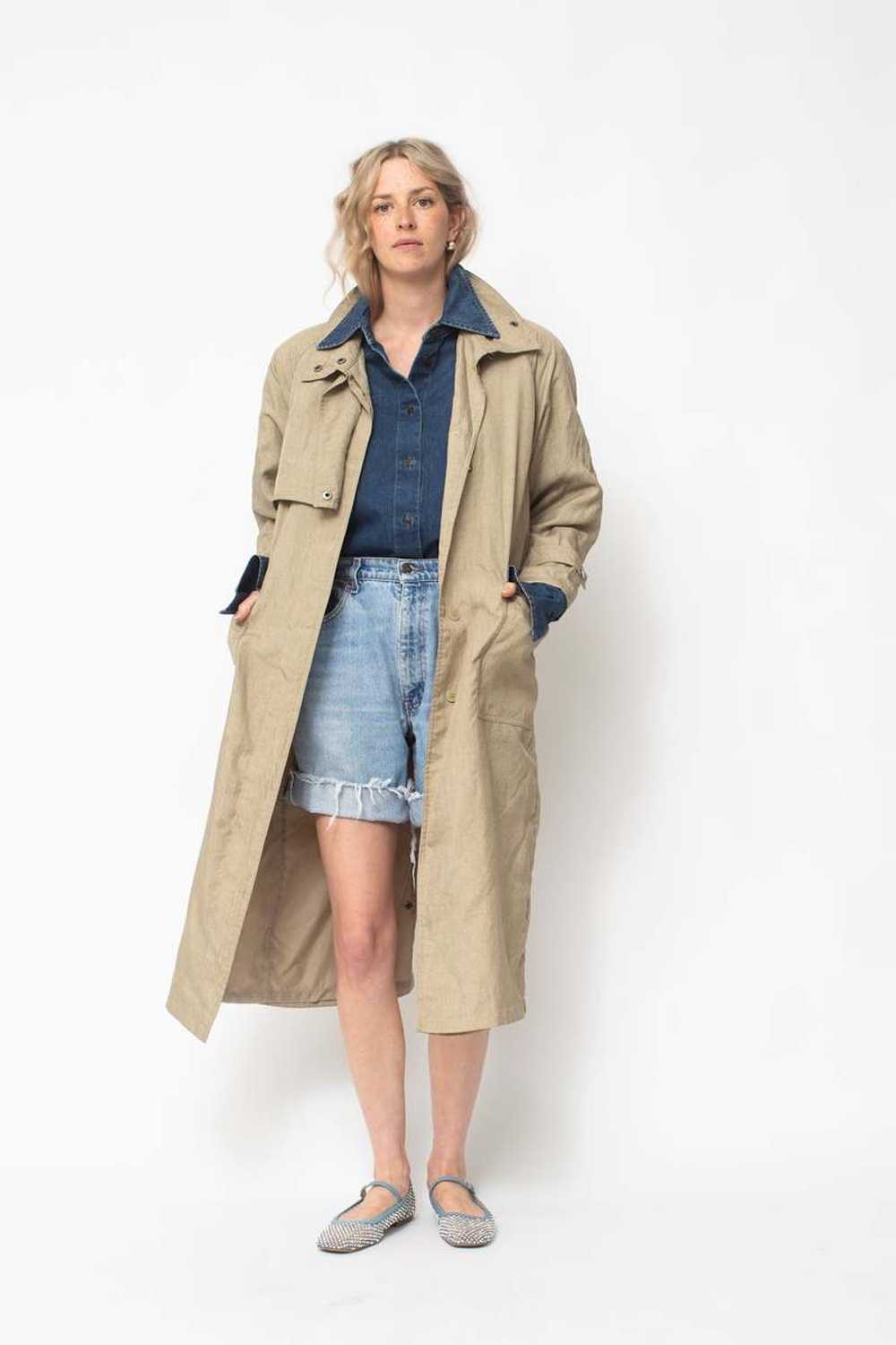 VINTAGE Lightweight Trench - Tan - image 3