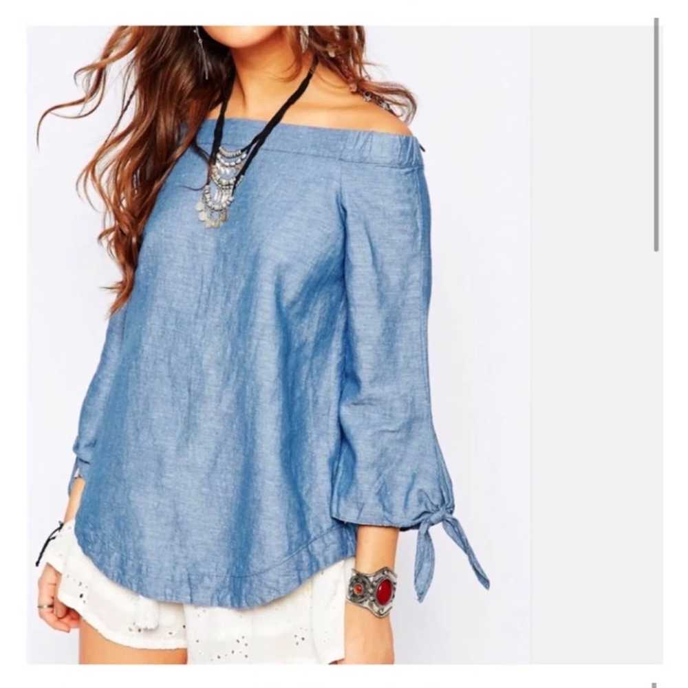 FREE PEOPLE CHAMBRAY TOP LARGE - image 3