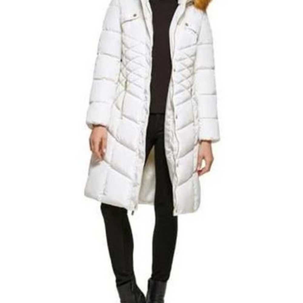GUESS Women's Puffer Hooded Cold Weather White Fu… - image 2