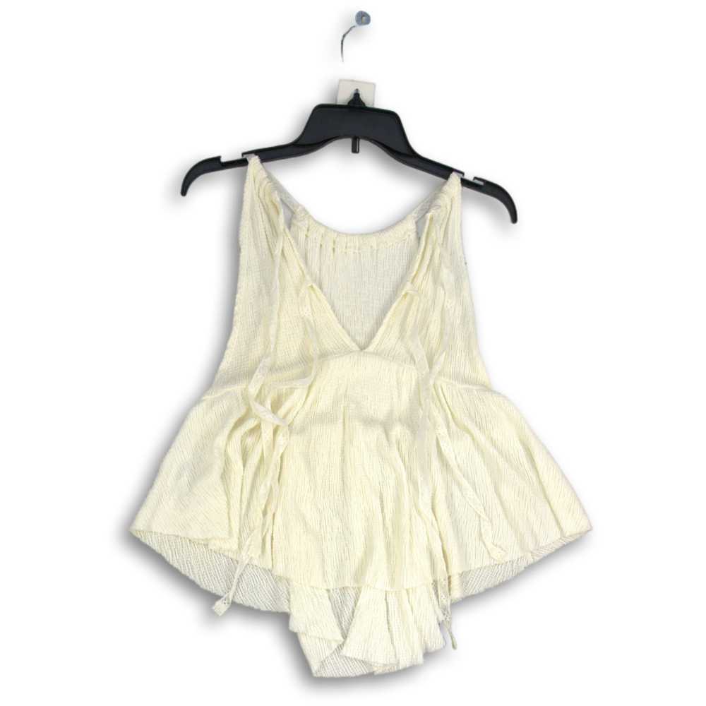 NWT Urban Outfitters Womens White Ruffle Round Ne… - image 2