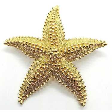 Vintage Monet Gold Plated Starfish Pin Brooch Sea… - image 1