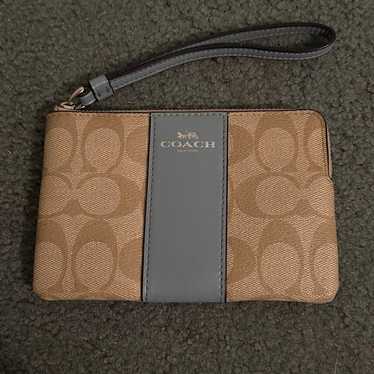 Coach Corner zip wristlet - tan/blue - image 1