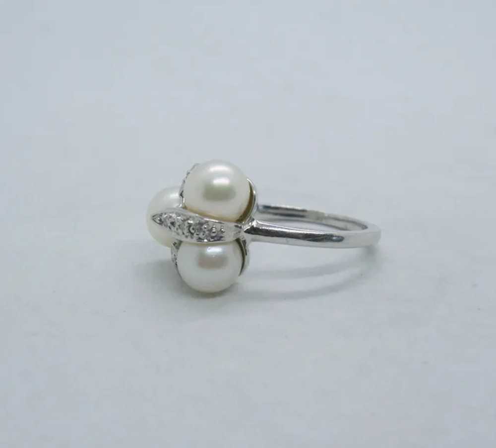 14k White Gold Pearl & Diamond Accent Ring~ Size 6 - image 3