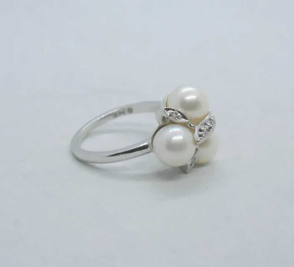 14k White Gold Pearl & Diamond Accent Ring~ Size 6 - image 4