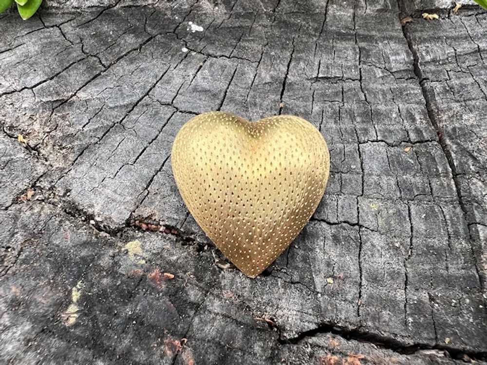 Tiffany & Co 18K Yellow Gold Puffed Heart Brooch - image 7