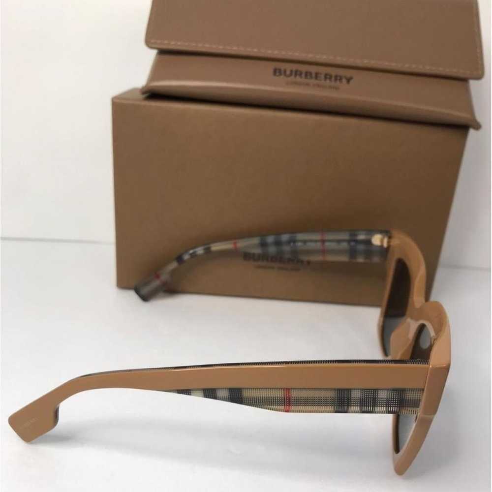 Burberry Oversized sunglasses - image 10