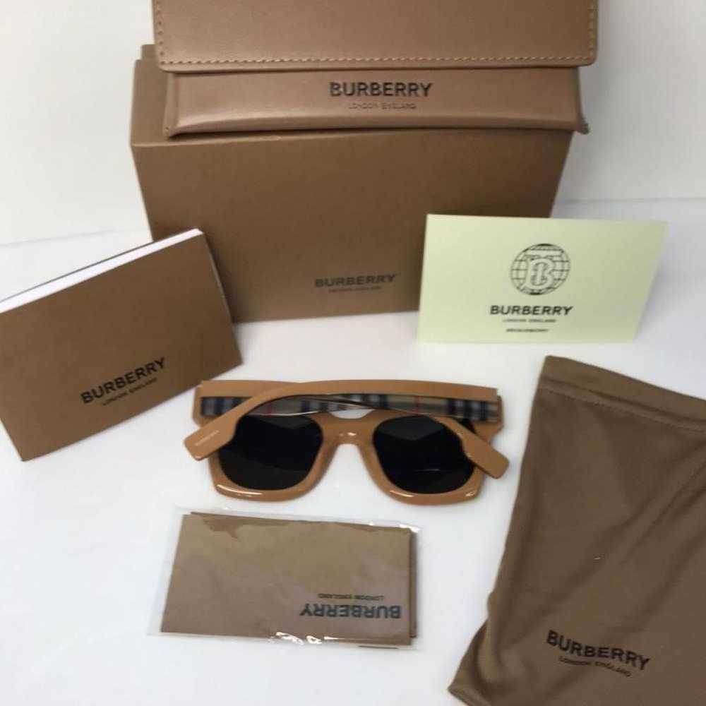 Burberry Oversized sunglasses - image 3