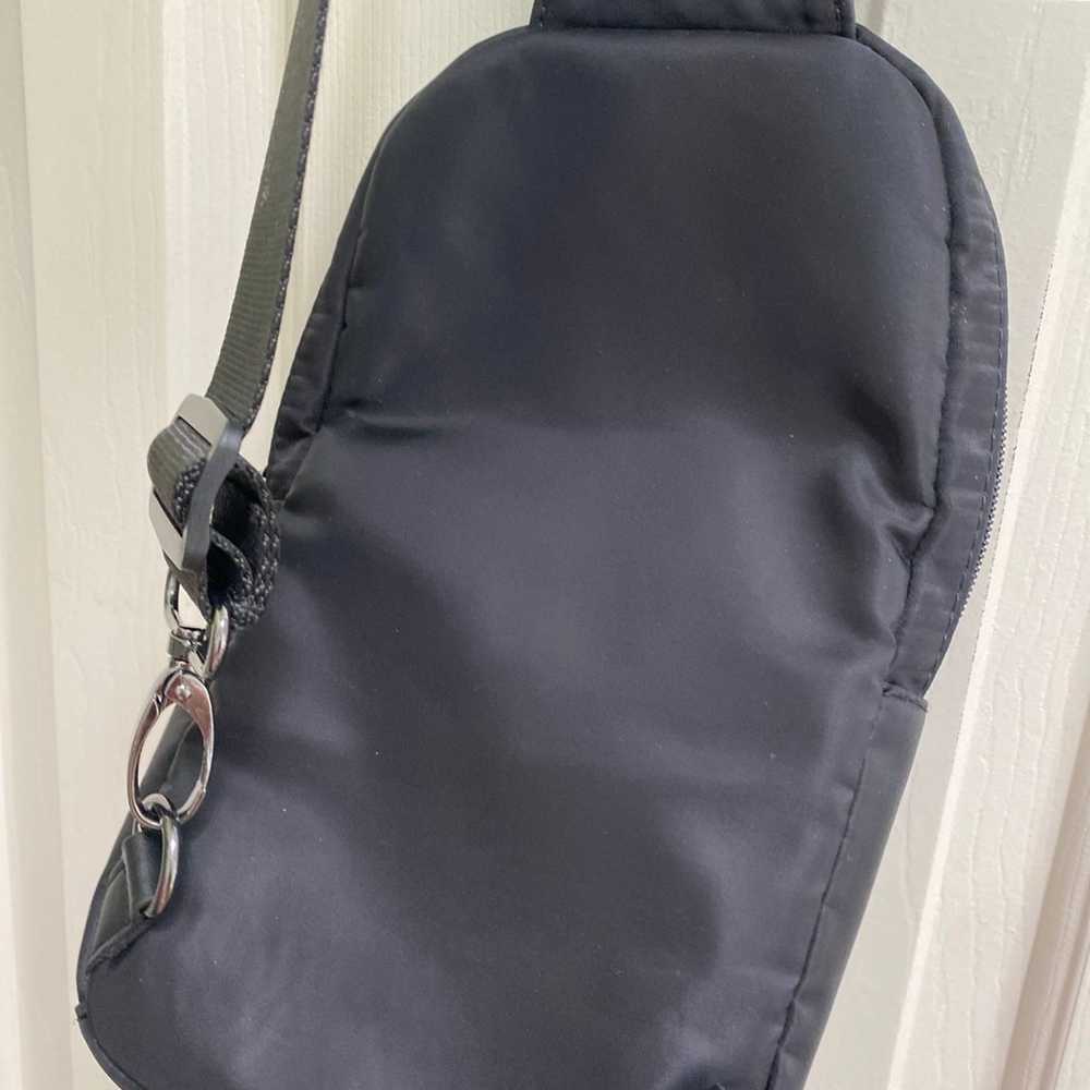 Women’s  Tutilo sling bag - image 3