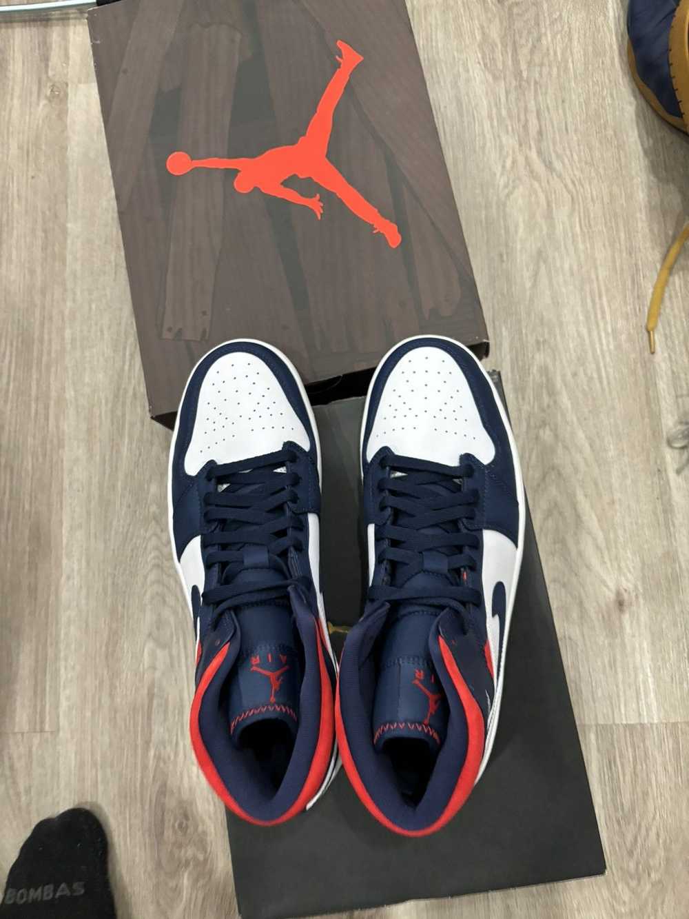 Jordan Brand × Nike Air Jordan 1 mid SE USA Olymp… - image 3