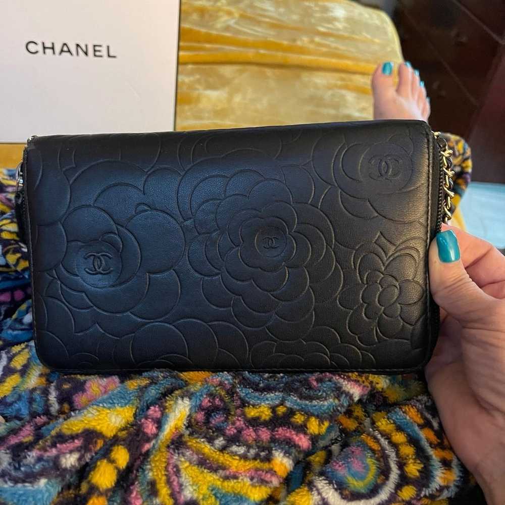 Chanel Continental Wallet w Chain - image 4
