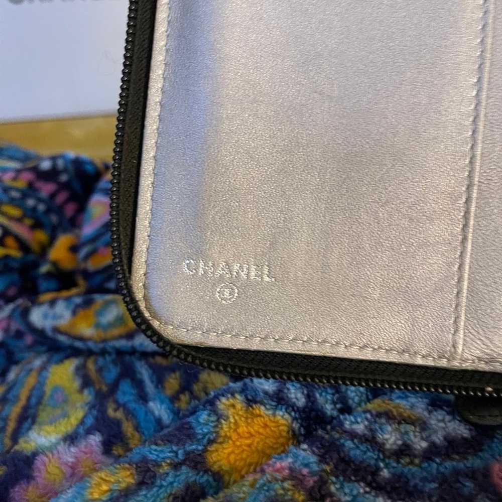 Chanel Continental Wallet w Chain - image 7
