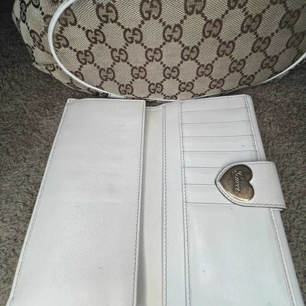 Gucci tote with wallet - image 10