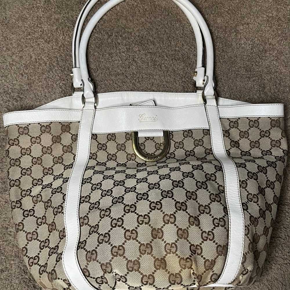 Gucci tote with wallet - image 3