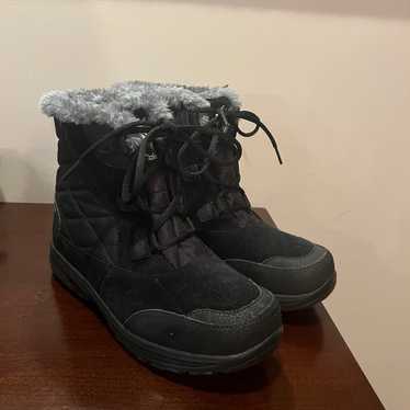 Women's Ice Maiden Shorty Boot - image 1