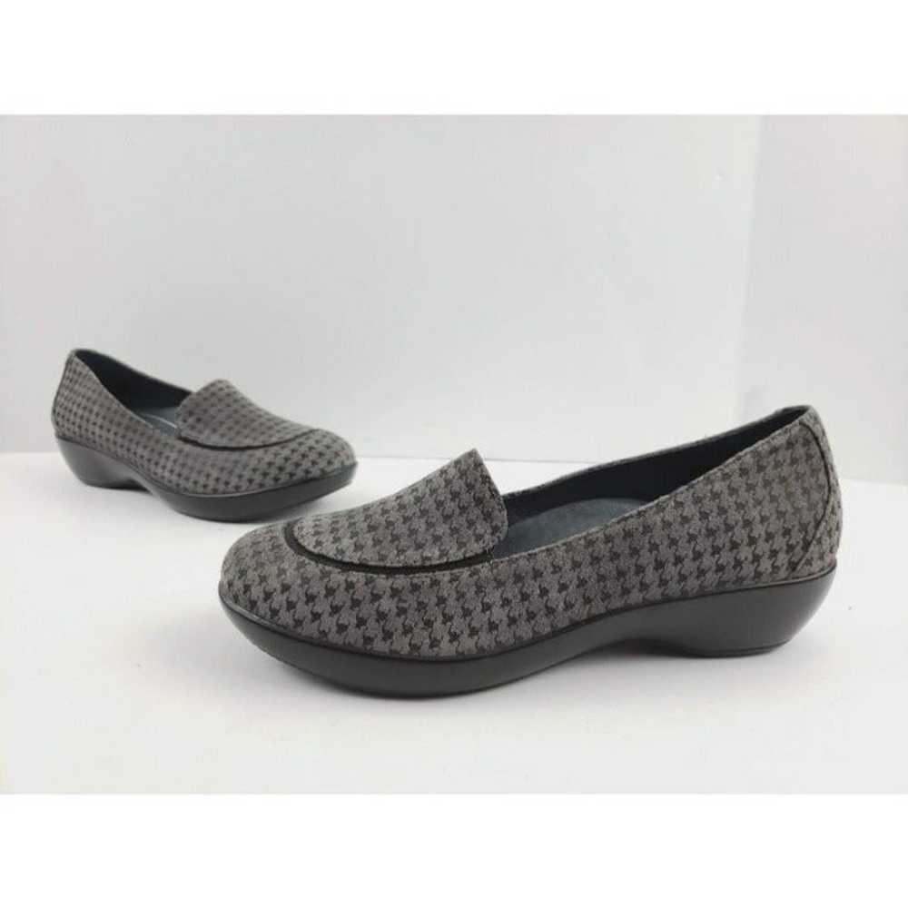 Dansko Womens Slip On Shoes Size 37 US 6.5 Hounds… - image 1