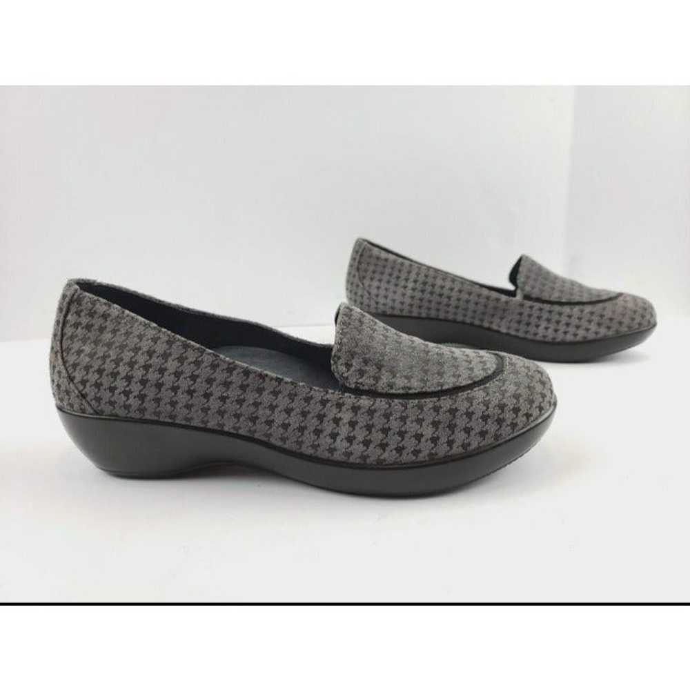 Dansko Womens Slip On Shoes Size 37 US 6.5 Hounds… - image 2