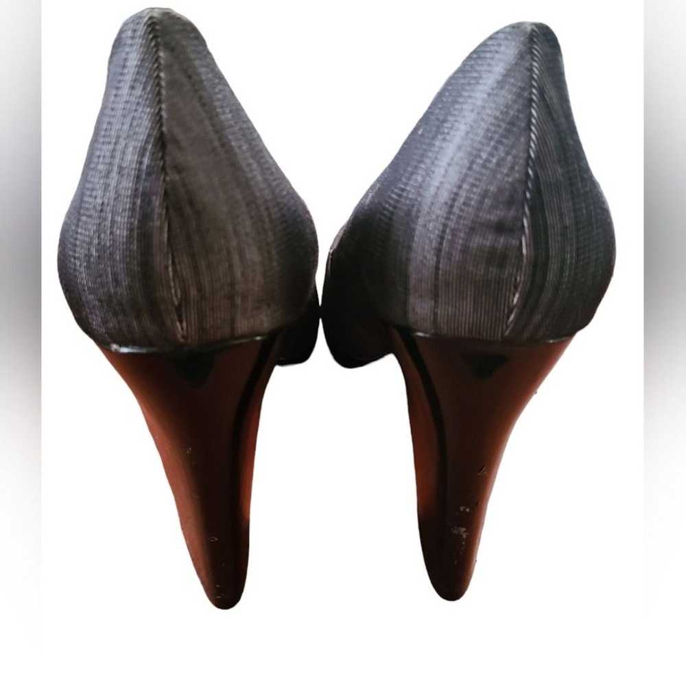 Naturalizer Grey Black Heels - Size 9m - image 2