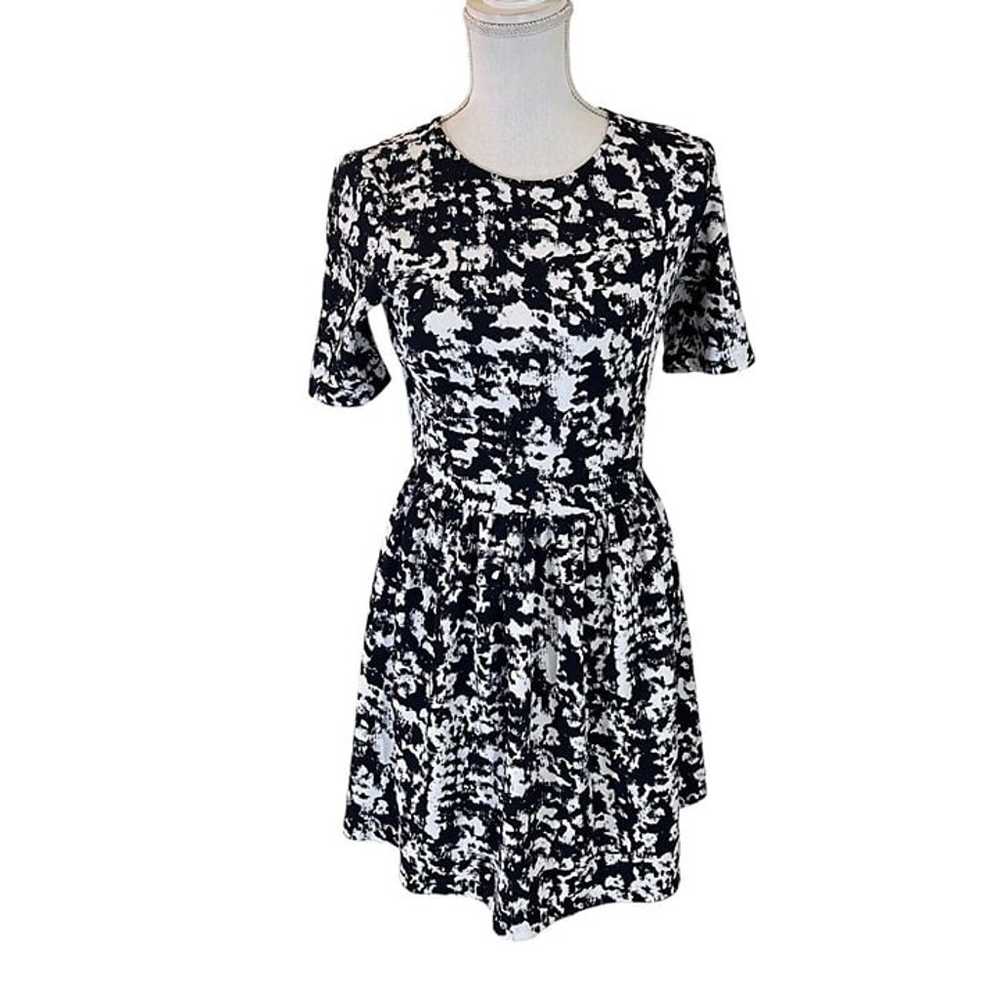 Aqua Black and White Dress Medium Fit and Flare A… - image 1