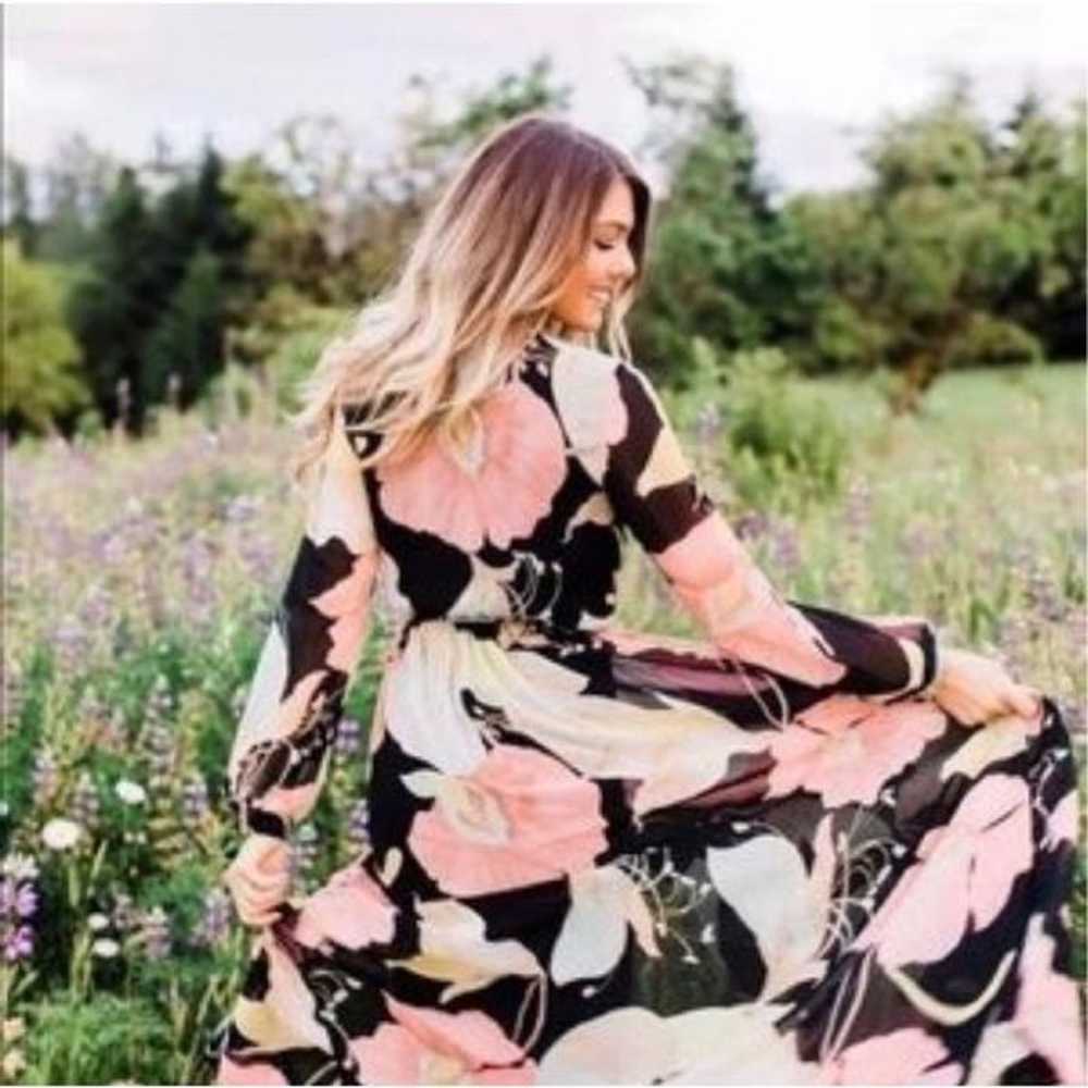 Lulus Wondrous Water Lillies Floral Maxi Dress Me… - image 2
