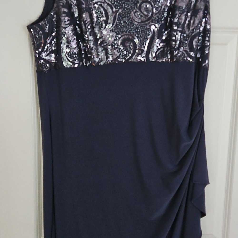 Formal dress - image 4