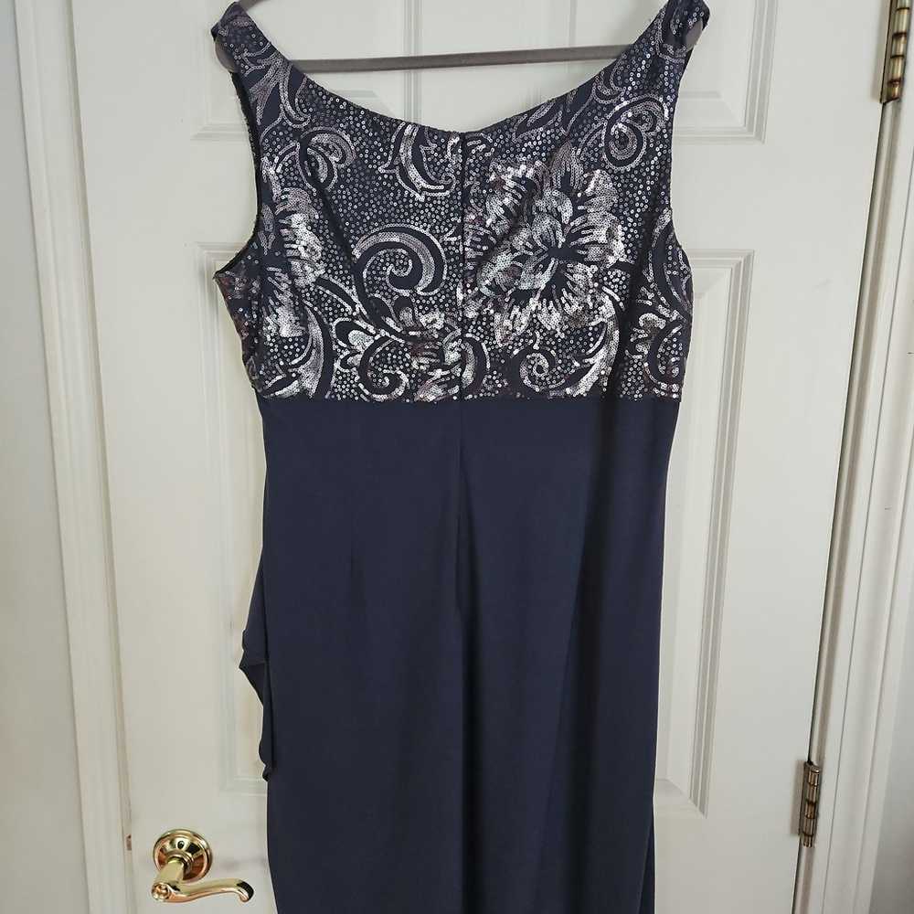 Formal dress - image 6