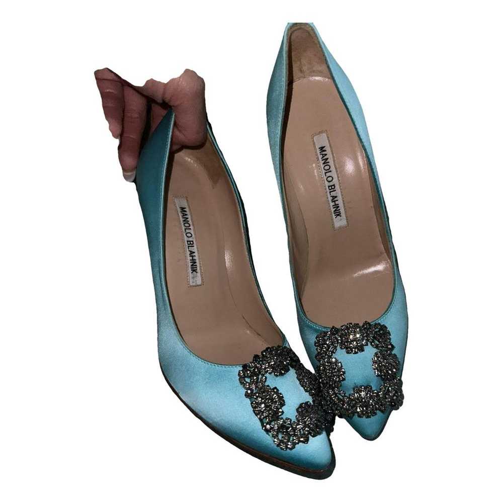 Manolo Blahnik Hangisi cloth heels - image 2