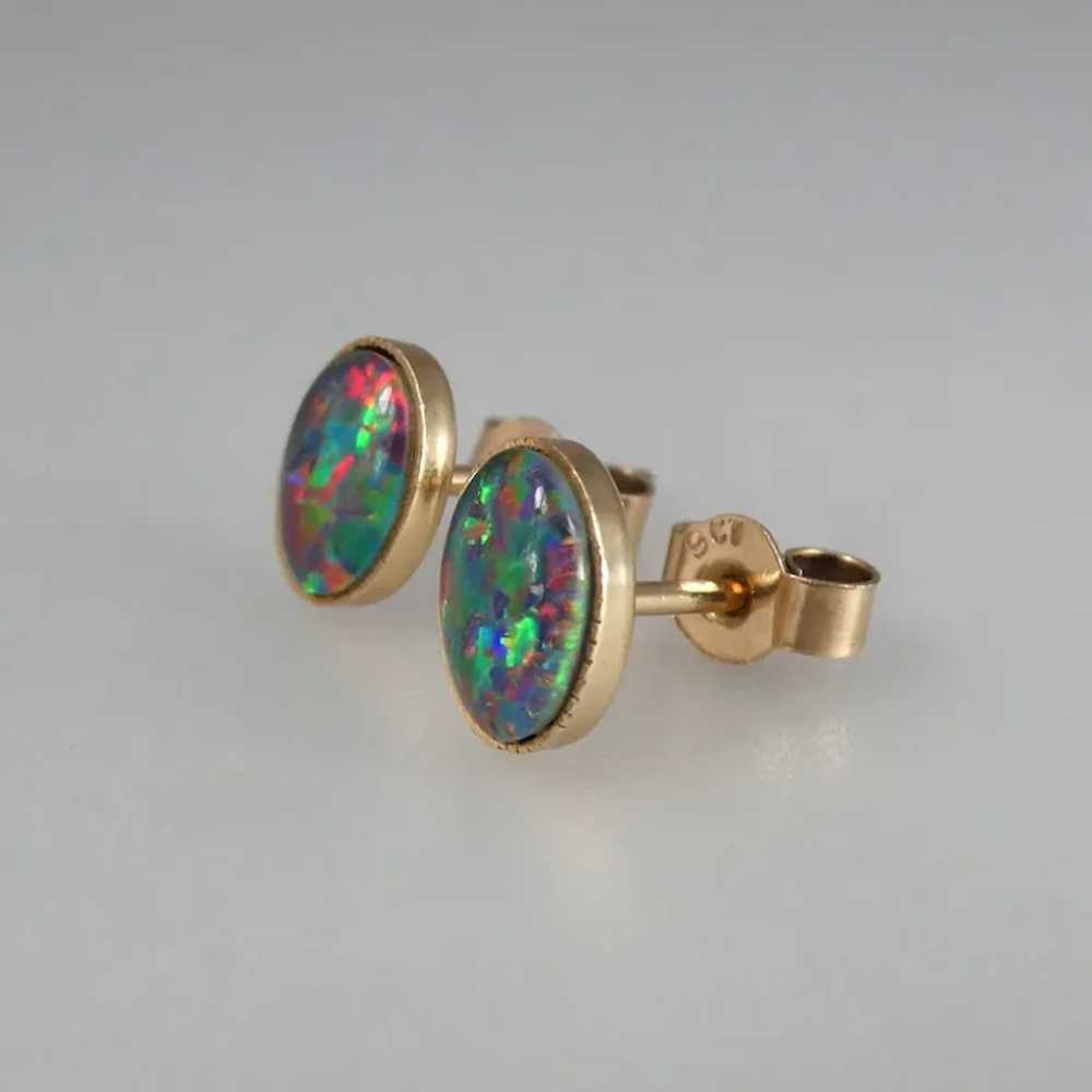 Vintage 9ct Yellow Gold Vibrant Opal Triplet Stud… - image 5