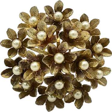 Early 1950s Coro Faux Pearl Floral Brooch - 1366