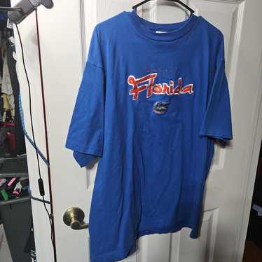 UNIVERSITY OF FLORIDA GATORS TSHIRT - image 1