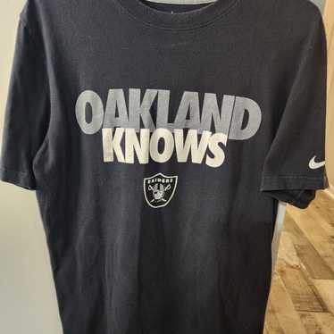 Nike NFL Team Apparel Oakland Raiders, size Medium - image 1