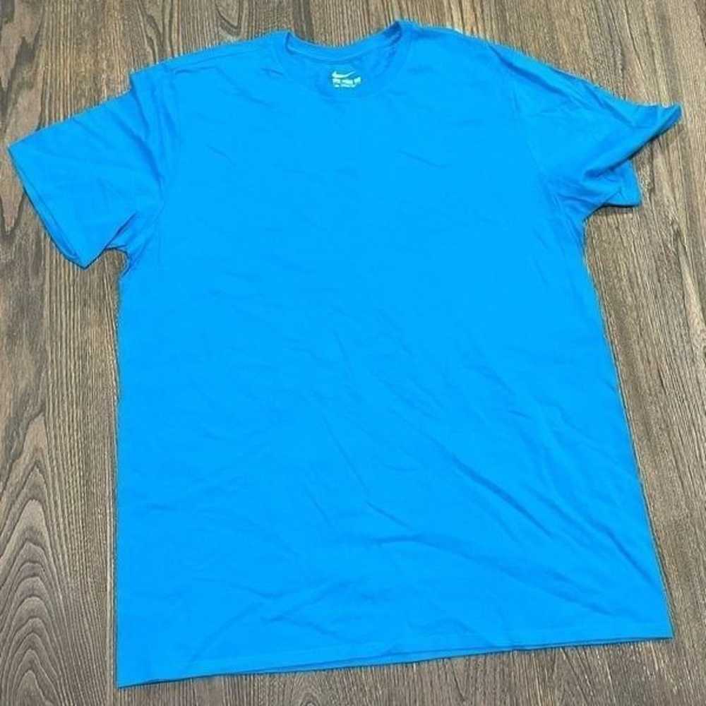 NWOT Nike T-Shirt Short Sleeve Athletic Cut Crew … - image 2