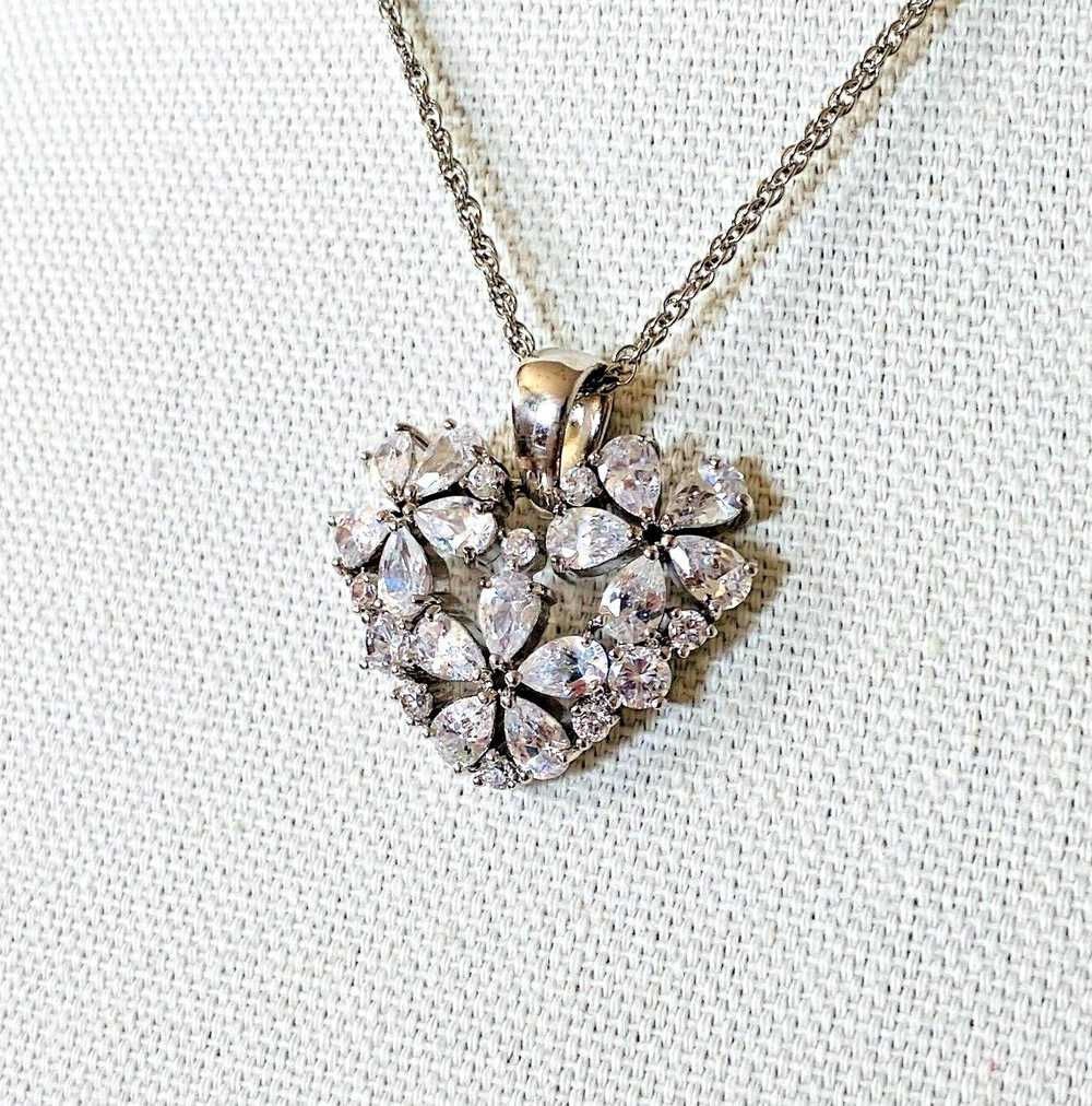 Cubic Zirconia Flowers Heart Shaped Pendant Neckl… - image 4