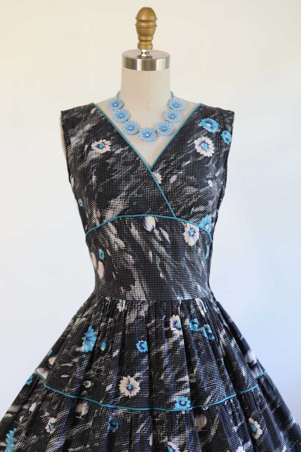 Vintage 1950s Dress - GORGEOUS Pixilated Black Wh… - image 2