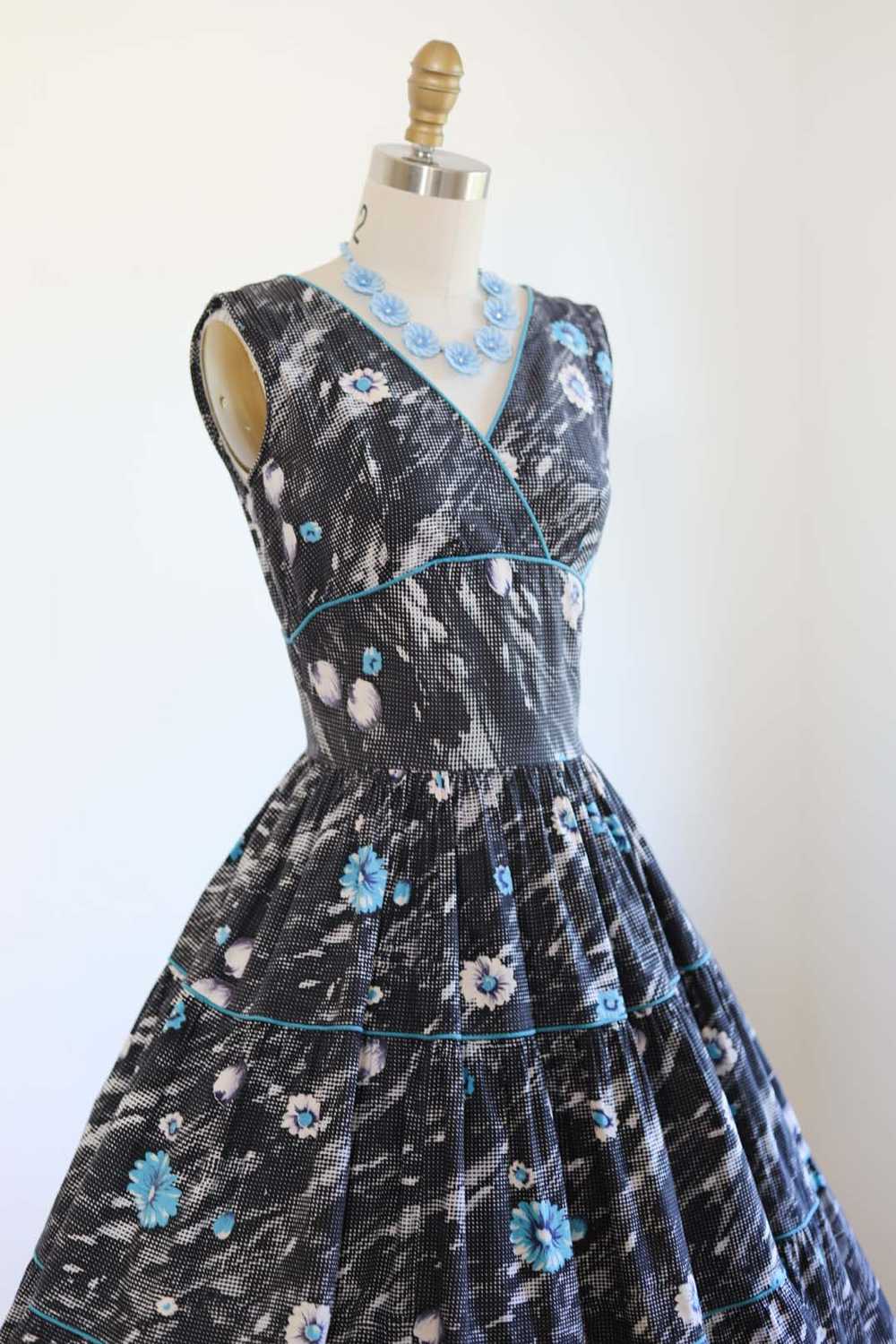 Vintage 1950s Dress - GORGEOUS Pixilated Black Wh… - image 5